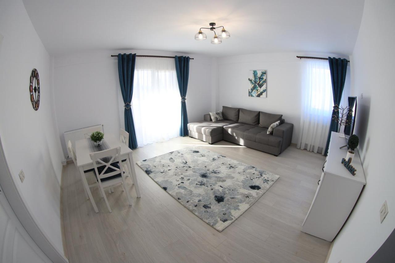 White Apartment Gura Humorului, Bucovina, Voronet Kültér fotó